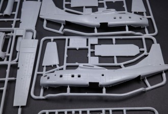 Scale model  NC/AC-123K "Provider" 